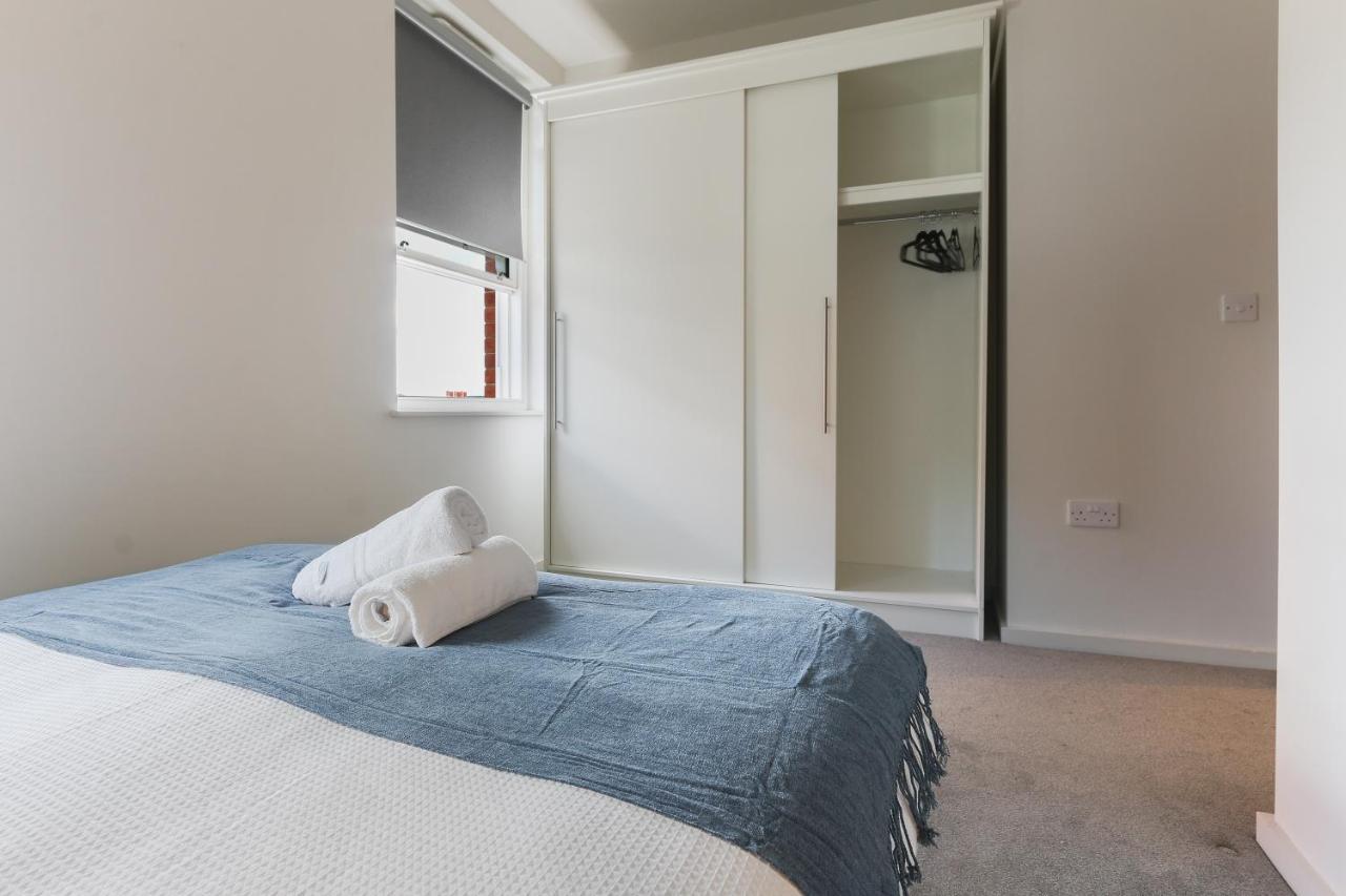 Modern 2-Bed Apartment, Free Parking, City Centre, Netflix & Pet Friendly - Hosted By Stay Host Save Sheffield Exterior foto