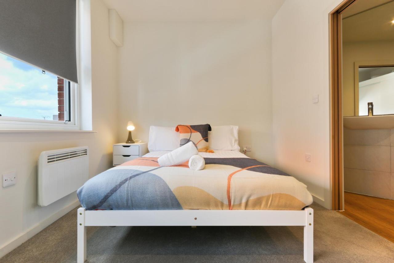 Modern 2-Bed Apartment, Free Parking, City Centre, Netflix & Pet Friendly - Hosted By Stay Host Save Sheffield Exterior foto